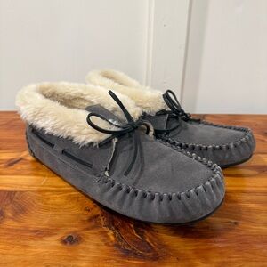 Minnetonka Chrissy Suede Slipper Booties in Grey